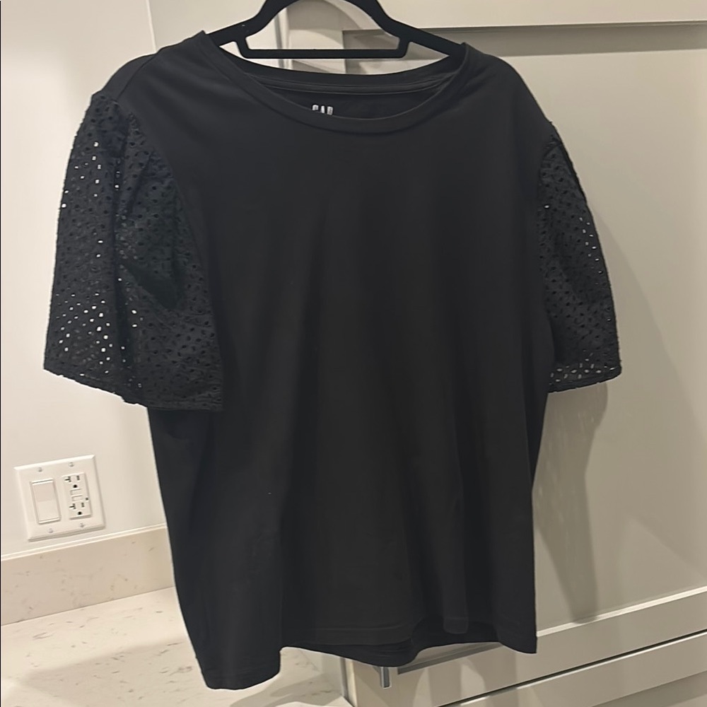 Black Gap eyelet sleeve woman’s  shirt